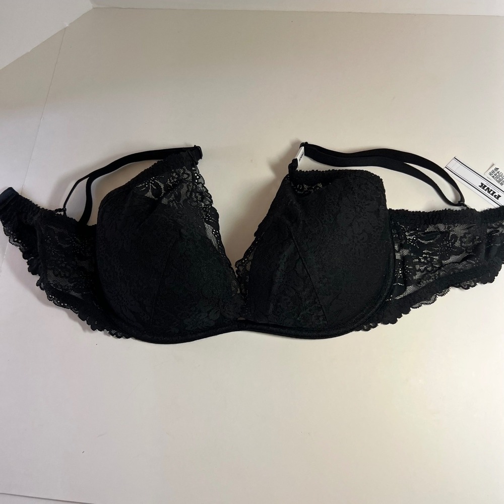 Victoria's Secret Pink Wink Lightly Lined Plunge Underwire Lace Bra NWT 36D